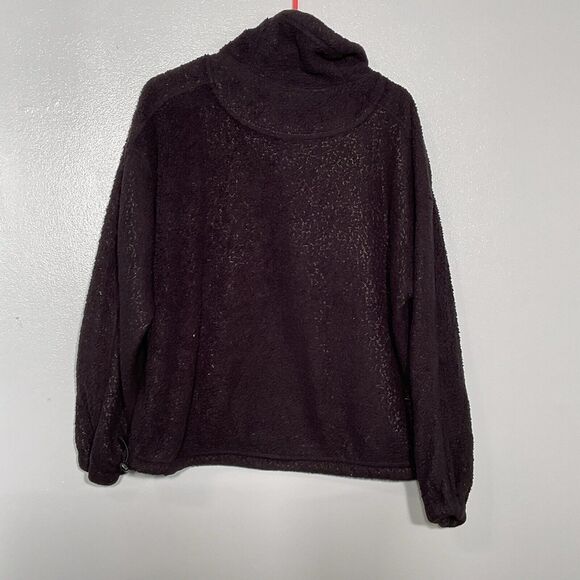 Free People FP Movement Hit the Slopes Fleece Black Fuzzy Size Medium Pullover - Picture 8 of 10